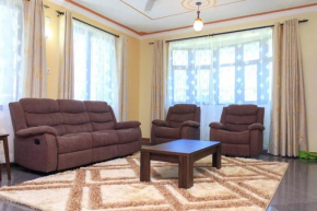 SERENE 4 BEDROOMED HOME IDEAL FOR FAMILY HOLIDAY